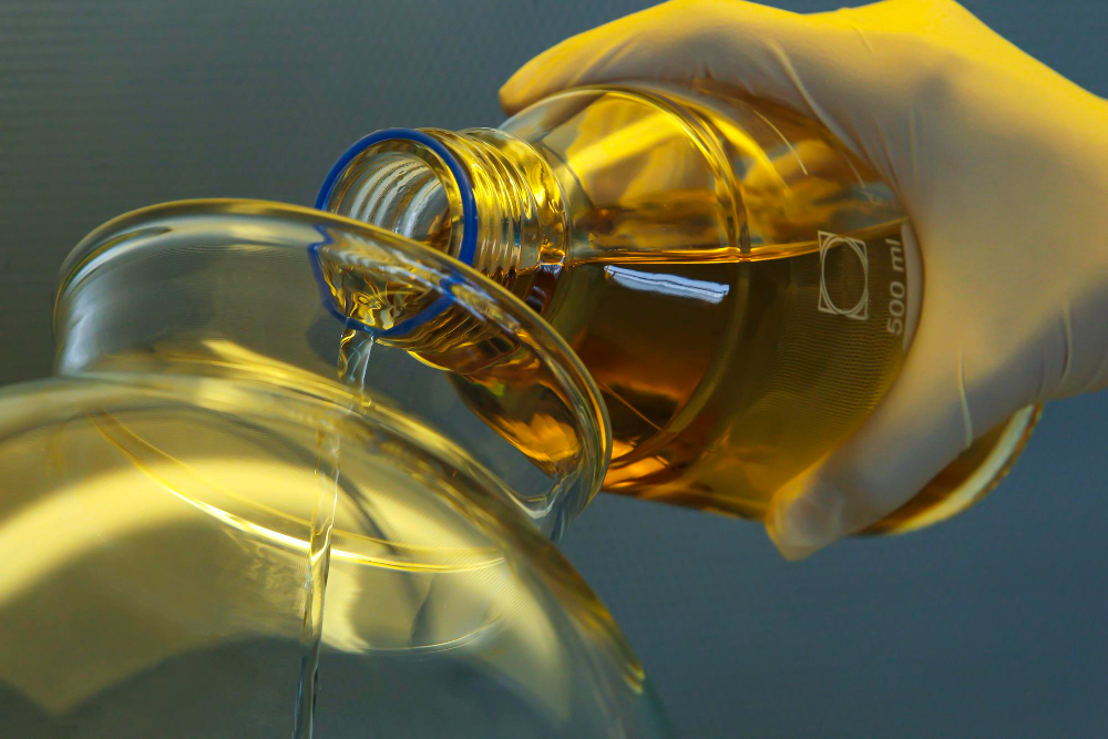 เทน้ํามันเกียร์อุตสาหกรรม